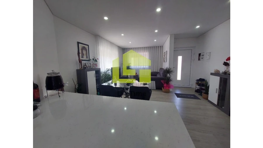 Apartamento T3 para Venda em Buarcos Foto 6