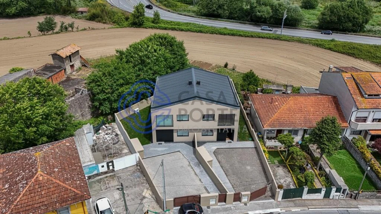Moradia T3 para Venda em Cidade da Maia Foto 42