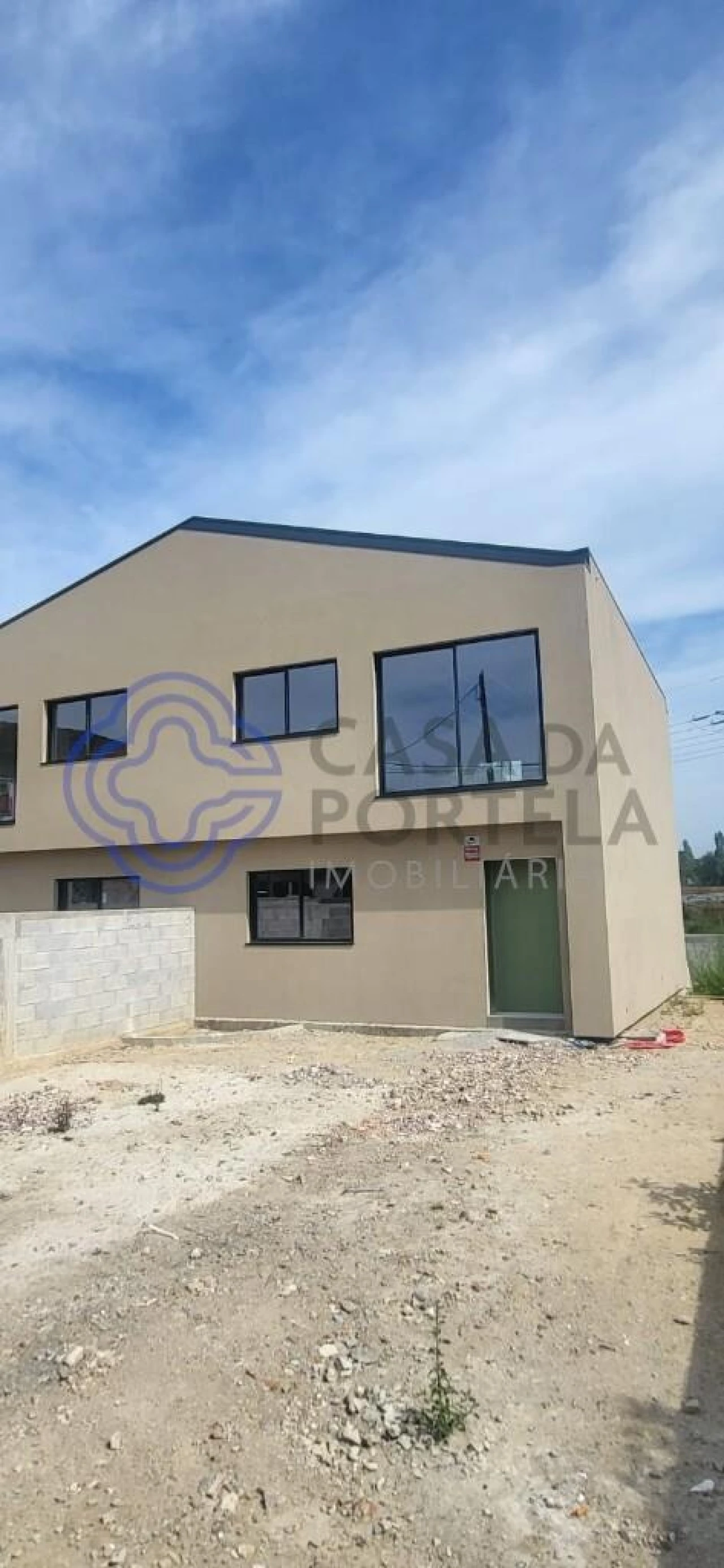 Moradia T3 para Venda em Cidade da Maia Foto 16