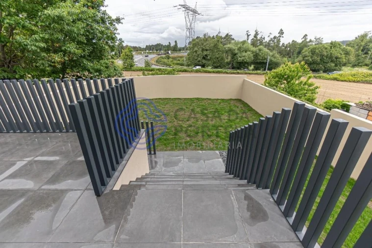 Moradia T3 para Venda em Cidade da Maia Foto 40