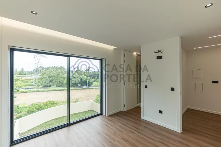 Moradia T3 para Venda em Cidade da Maia Foto 27