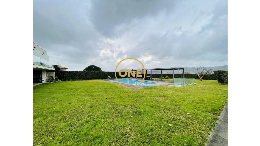 Moradia T4 para Venda em São Torcato Foto 57