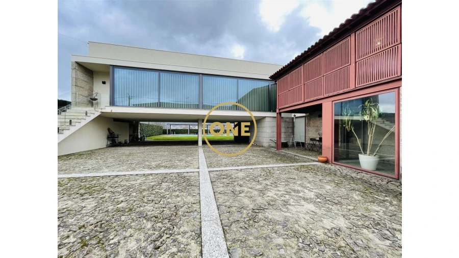 Moradia T4 para Venda em São Torcato