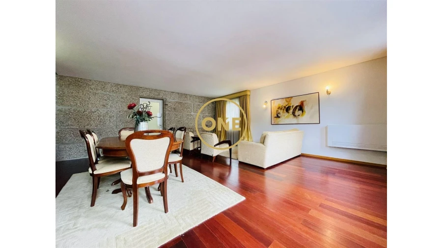 Moradia T4 para Venda em São Torcato Foto 12