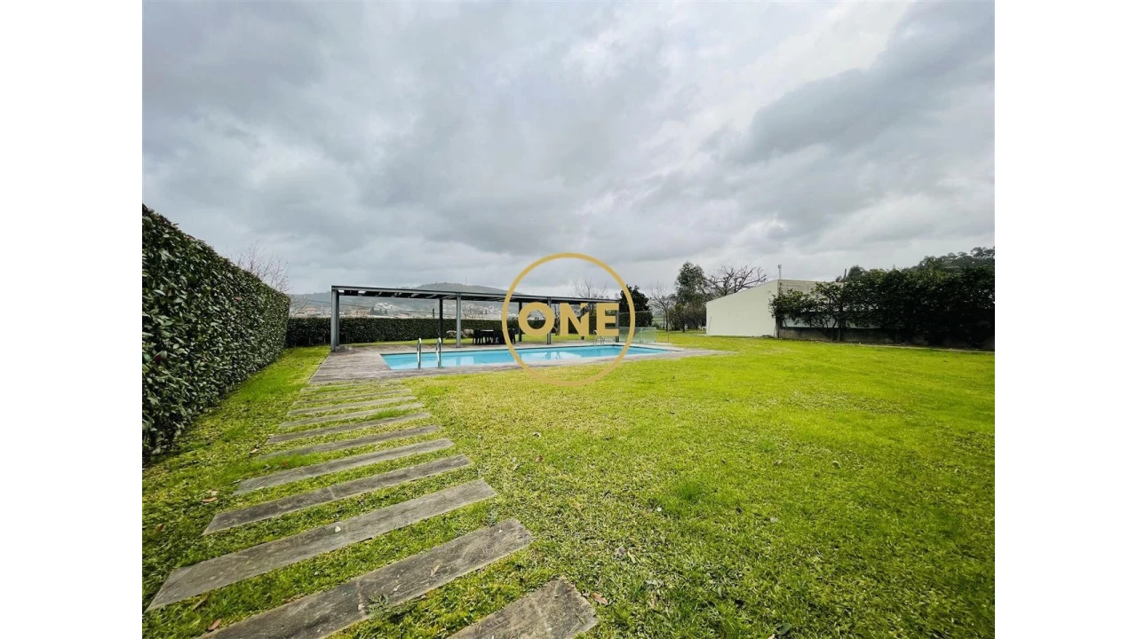 Moradia T4 para Venda em São Torcato Foto 56