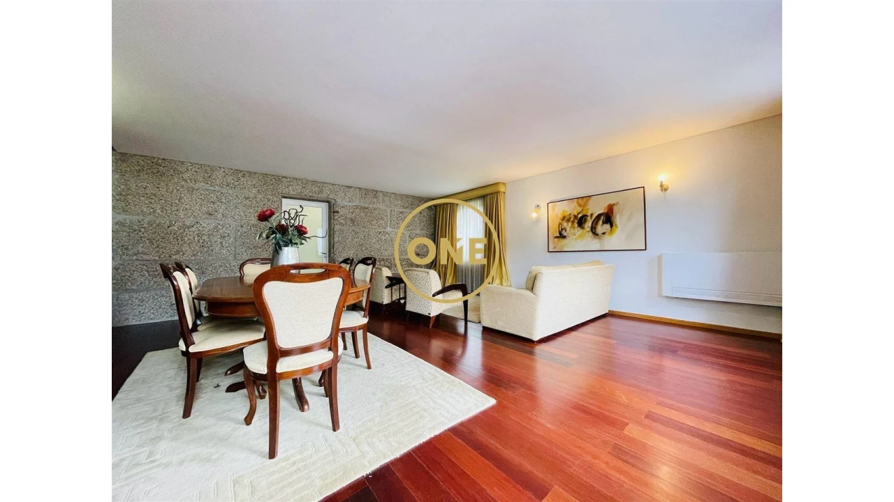 Moradia T4 para Venda em São Torcato Foto 12