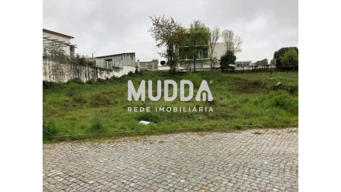 Terreno para Venda em São Pedro de Serracenos