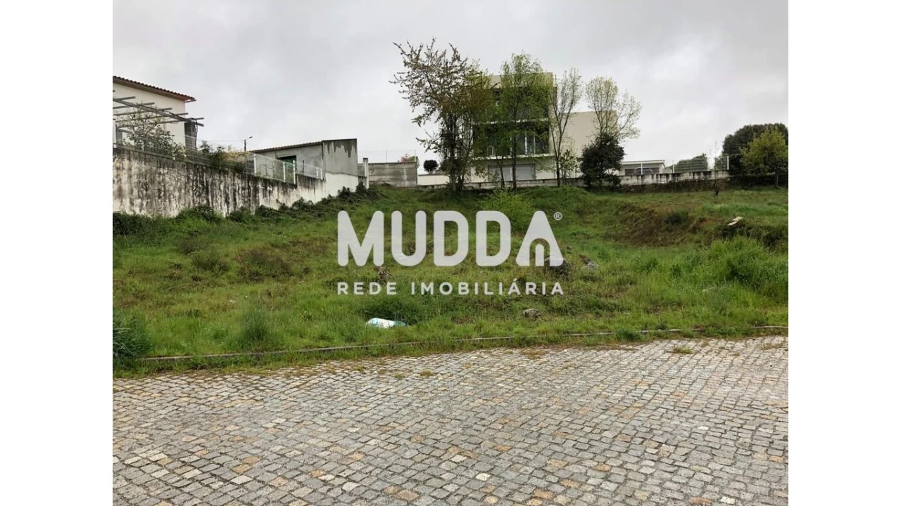 Terreno para Venda em São Pedro de Serracenos Foto 2