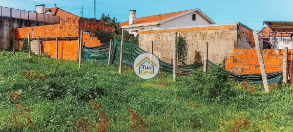 Terreno para Venda em Oliveira do Douro