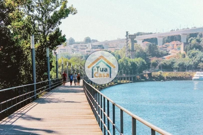 Terreno para Venda em Oliveira do Douro