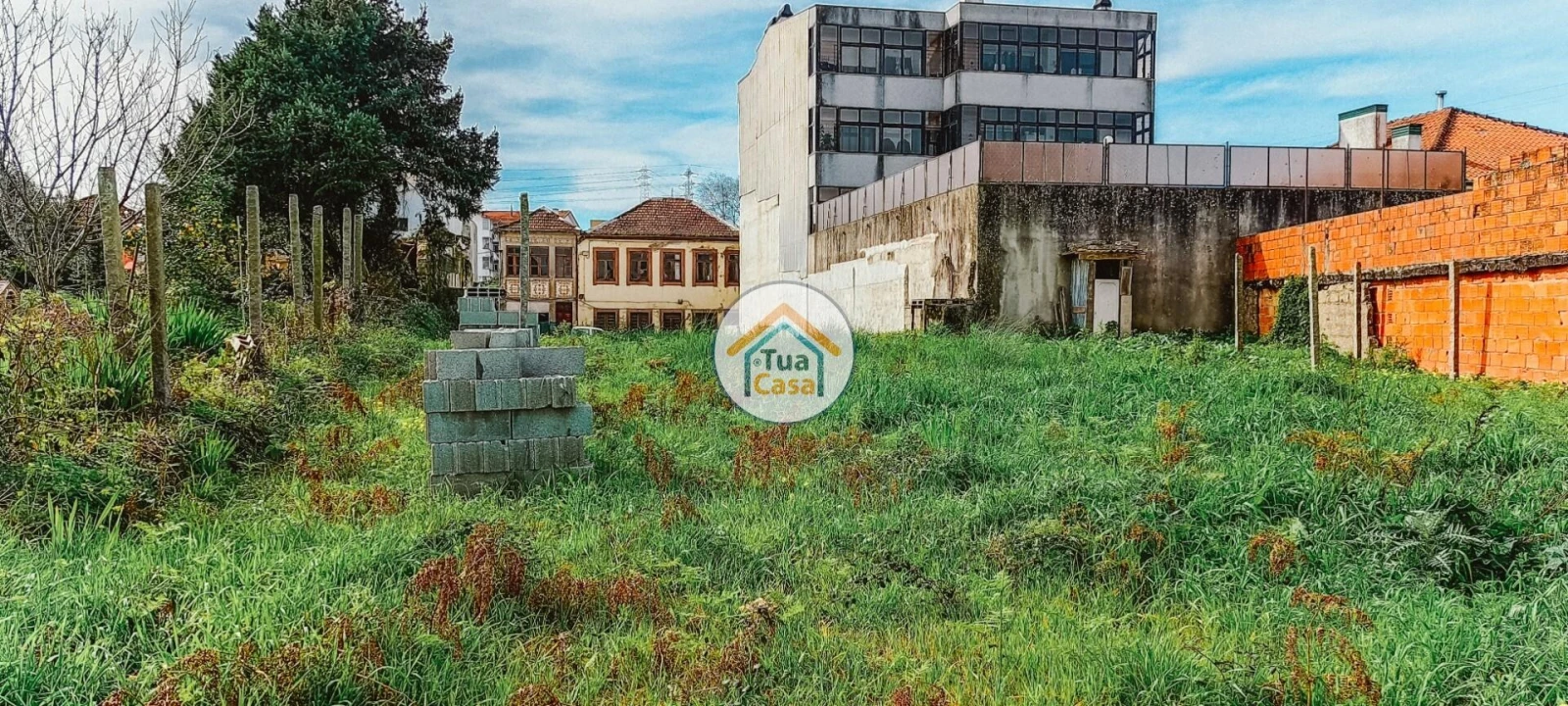 Terreno para Venda em Oliveira do Douro Foto 2