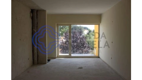 Moradia T5 para Venda em Pedroso e Seixezelo