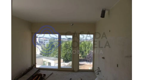 Moradia T5 para Venda em Pedroso e Seixezelo