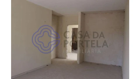 Moradia T5 para Venda em Pedroso e Seixezelo