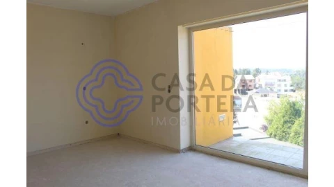 Moradia T5 para Venda em Pedroso e Seixezelo