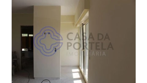 Moradia T5 para Venda em Pedroso e Seixezelo