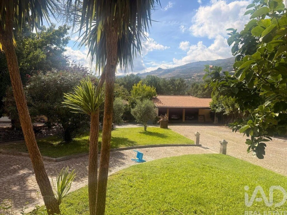 Moradia T5 para Venda em Adoufe e Vilarinho de Samardã Foto 12