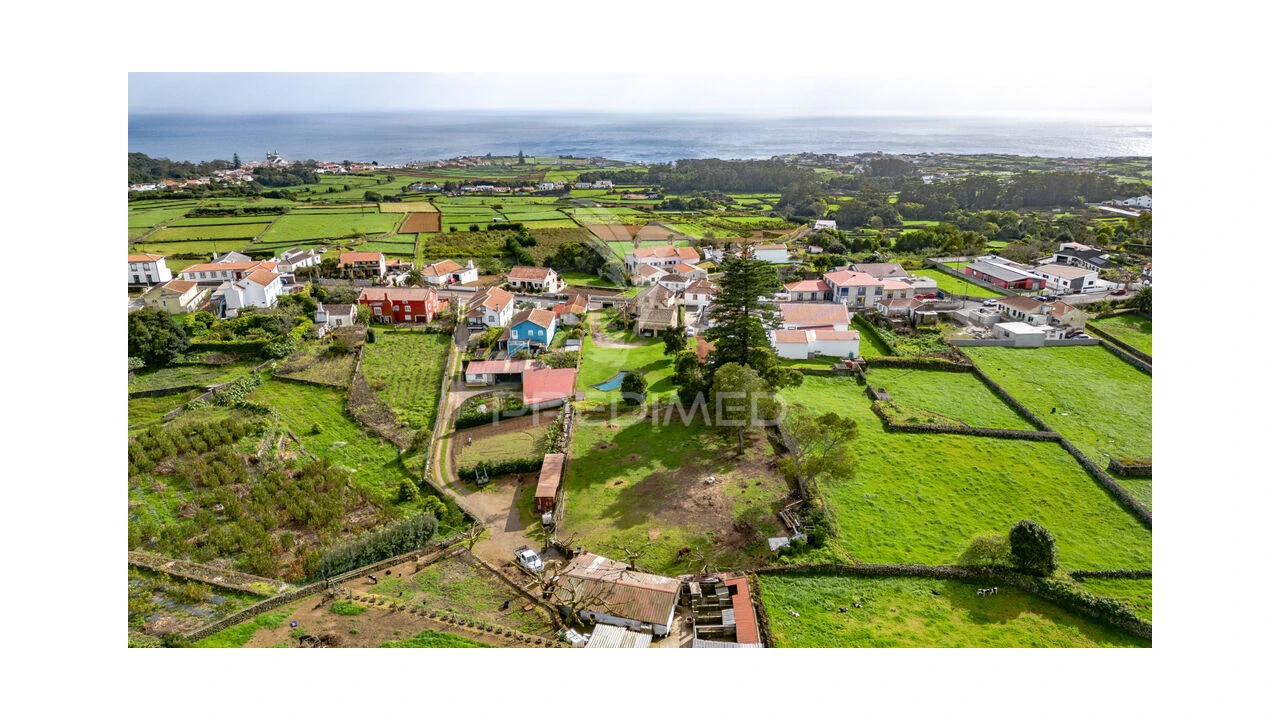 Moradia T1 para Venda em Angra (São Pedro) Foto 6