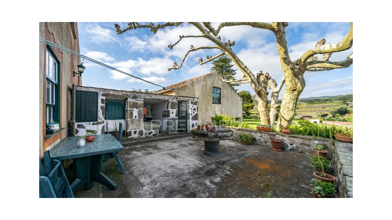 Moradia T1 para Venda em Angra (São Pedro) Foto 12