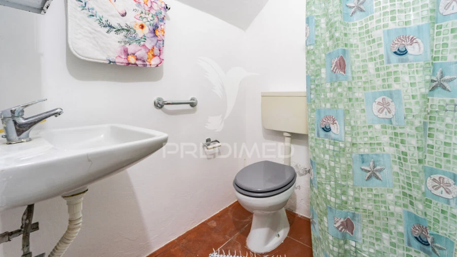 Moradia T1 para Venda em Angra (São Pedro) Foto 14