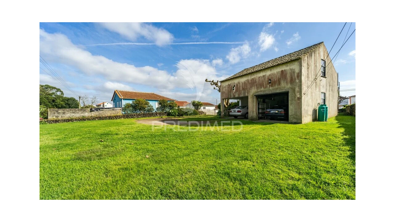 Moradia T1 para Venda em Angra (São Pedro) Foto 10