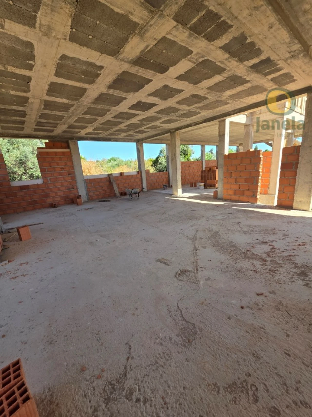 Moradia T3 para Venda em Santa Barbara de Nexe Foto 30