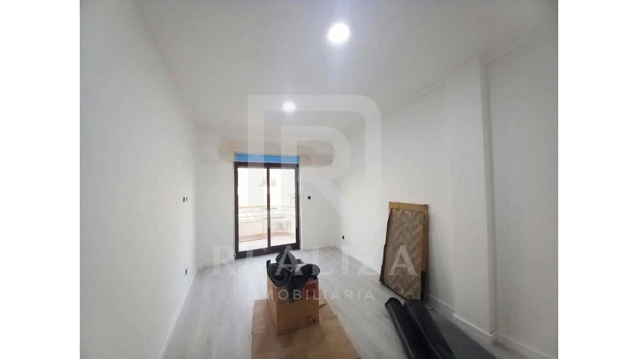 Apartamento T3 para Venda em Costa da Caparica Foto 9