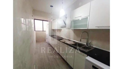 Apartamento T3 para Venda em Costa da Caparica