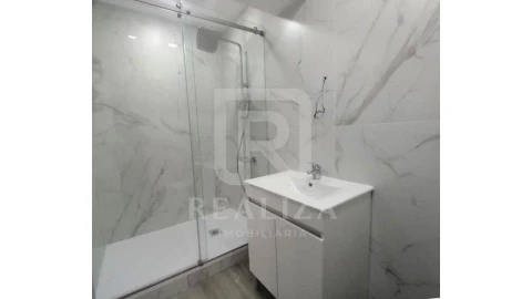 Apartamento T3 para Venda em Costa da Caparica