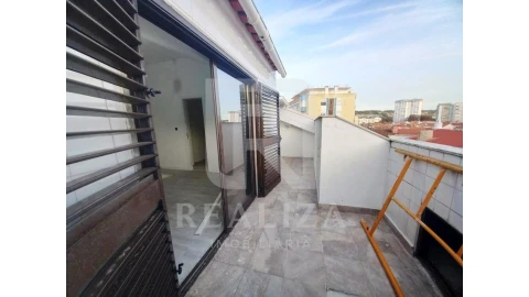 Apartamento T3 para Venda em Costa da Caparica