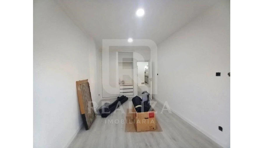 Apartamento T3 para Venda em Costa da Caparica Foto 10