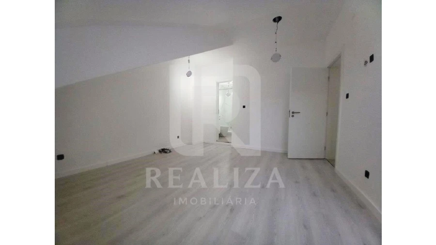 Apartamento T3 para Venda em Costa da Caparica Foto 20