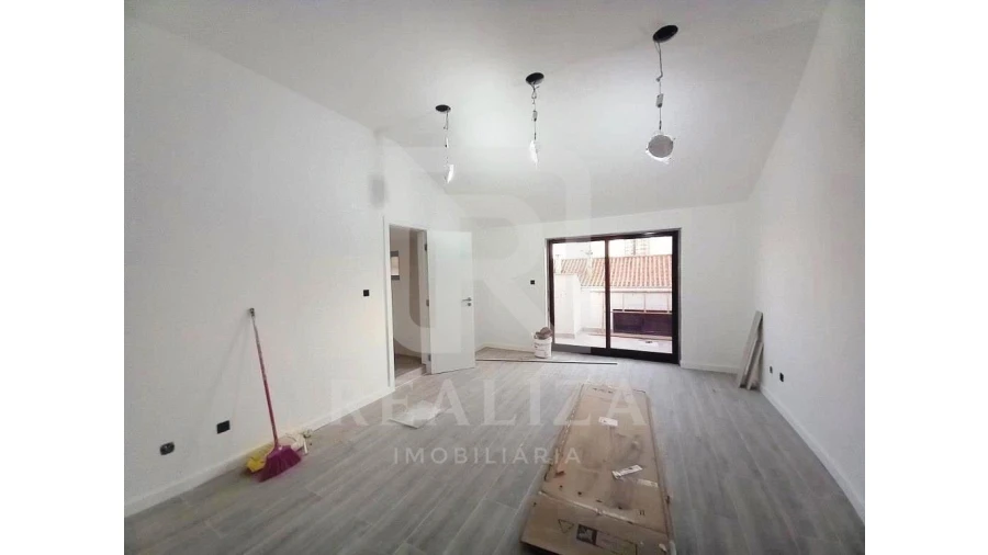Apartamento T3 para Venda em Costa da Caparica Foto 22
