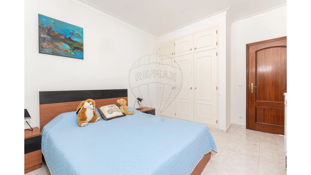 Moradia T5 para Venda em Aveiras de Cima Foto 19