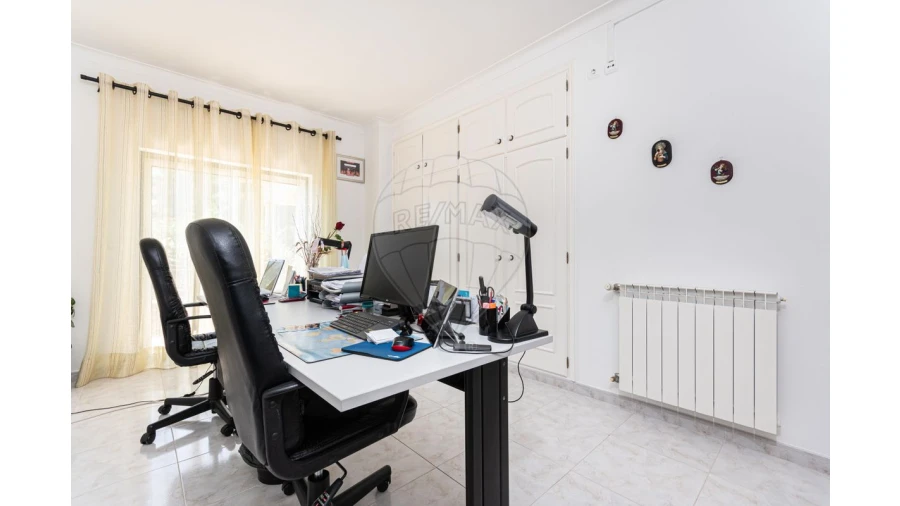 Moradia T5 para Venda em Aveiras de Cima Foto 25