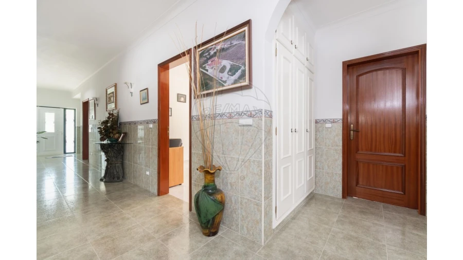 Moradia T5 para Venda em Aveiras de Cima Foto 17