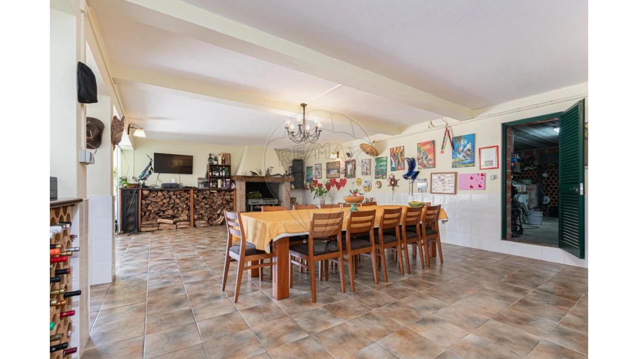 Moradia T5 para Venda em Aveiras de Cima Foto 28