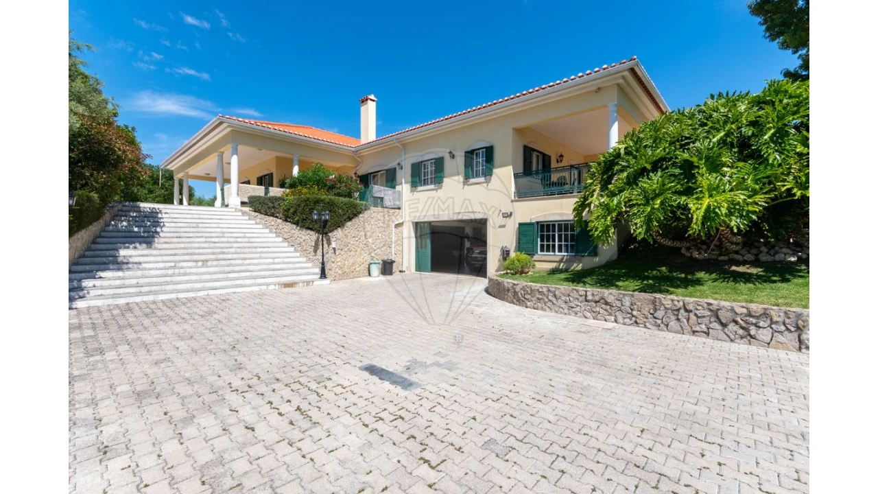 Moradia T5 para Venda em Aveiras de Cima Foto 42