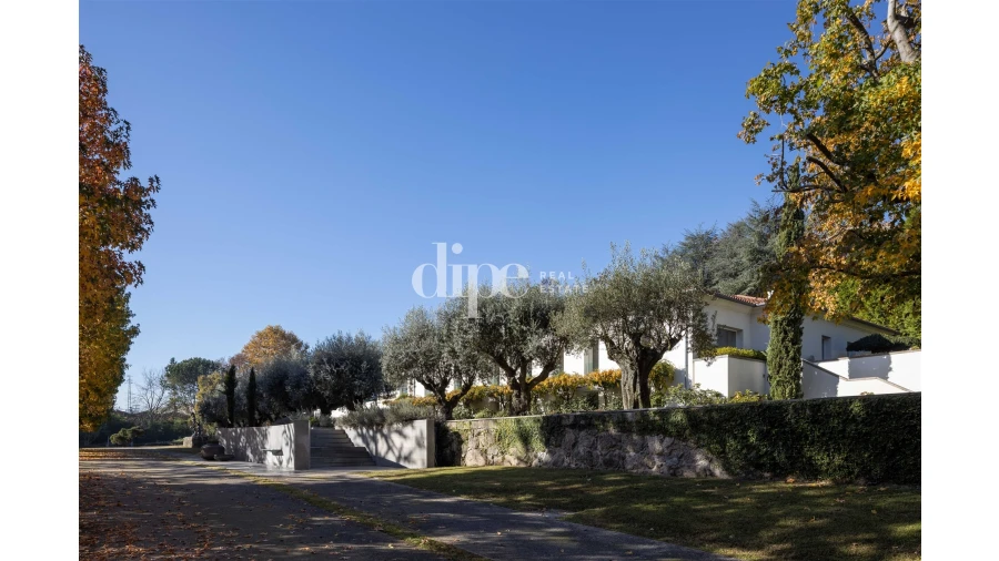 Moradia T5 para Venda em Oliveira, São Paio e São Sebastião Foto 35