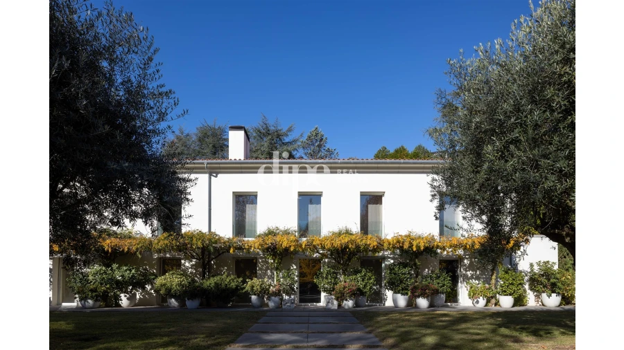 Moradia T5 para Venda em Oliveira, São Paio e São Sebastião Foto 31