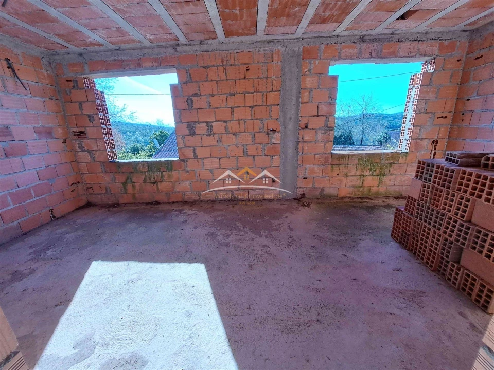 Moradia T3 para Venda em Chãos Foto 8