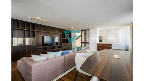 Apartamento T4 para Venda em Leiria, Pousos, Barreira e Cortes