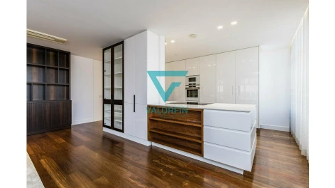 Apartamento T4 para Venda em Leiria, Pousos, Barreira e Cortes