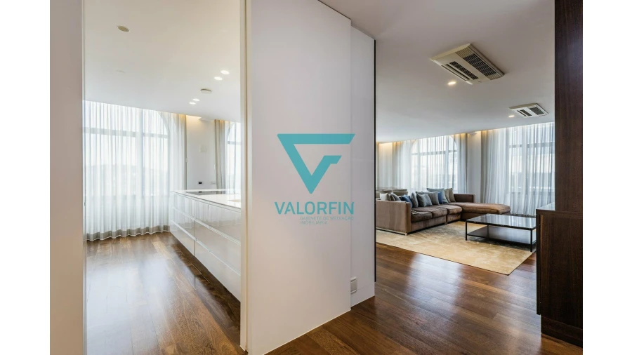 Apartamento T4 para Venda em Leiria, Pousos, Barreira e Cortes Foto 7