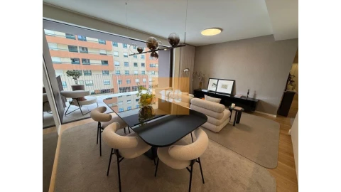 Apartamento T3 para Venda em Santa Marinha e São Pedro da Afurada