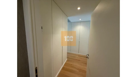 Apartamento T3 para Venda em Santa Marinha e São Pedro da Afurada