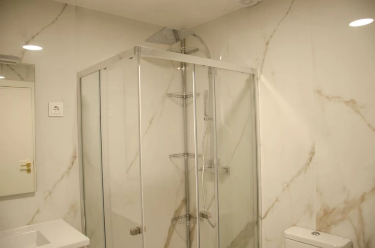 Moradia T5 para Venda em Arrifana Foto 18