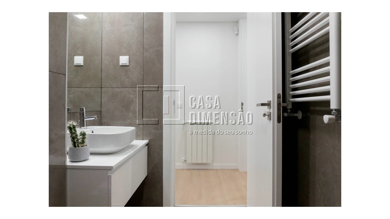Apartamento T4 para Venda em Águas Livres Foto 34