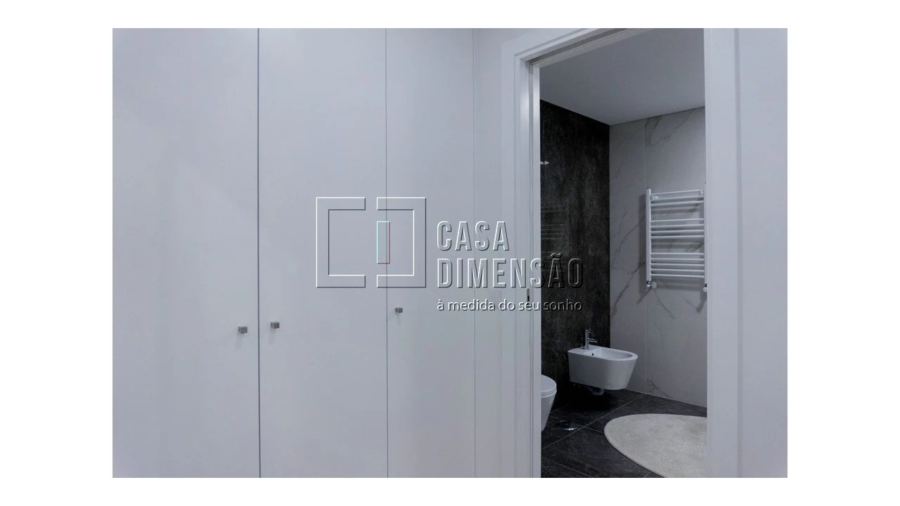 Apartamento T4 para Venda em Águas Livres Foto 56
