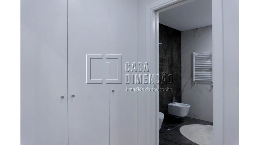 Apartamento T4 para Venda em Águas Livres Foto 56